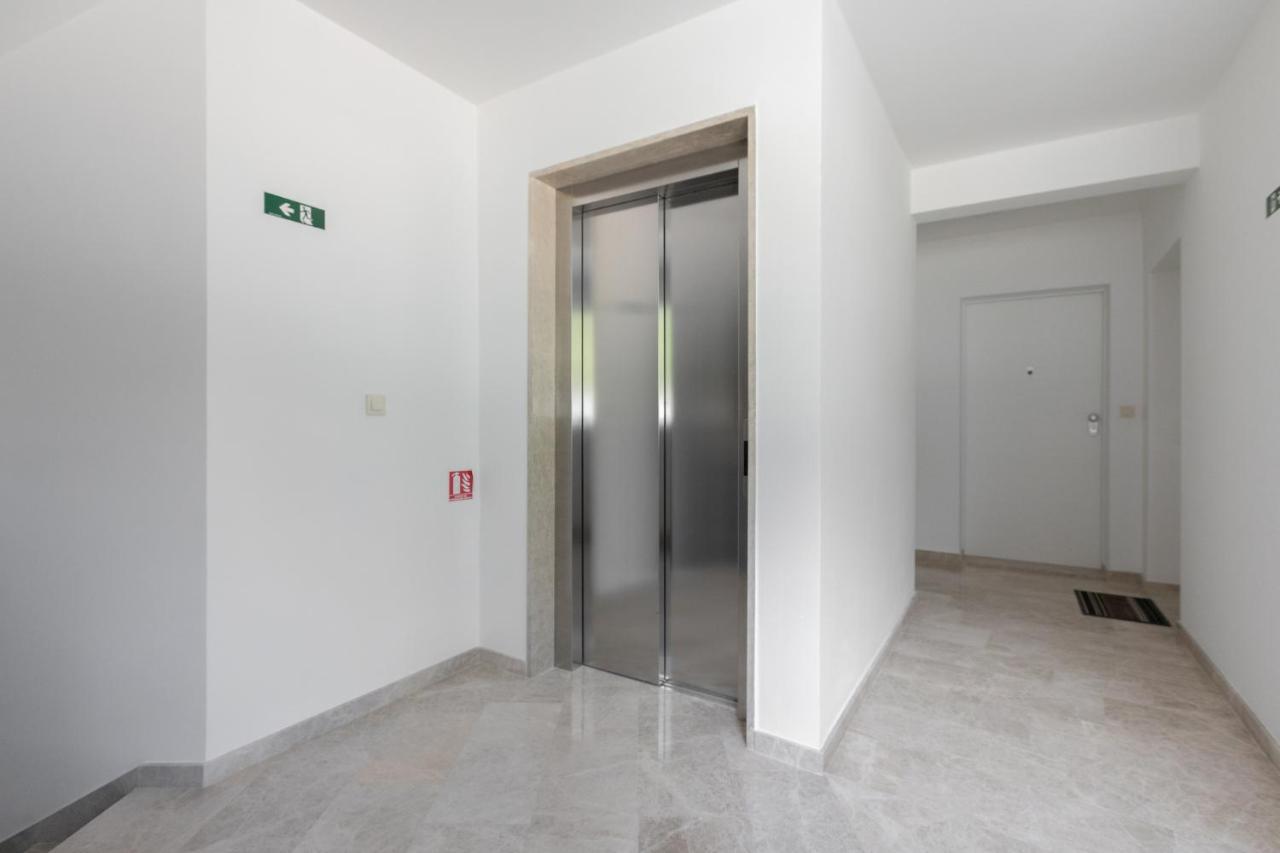 Silver Sea Apartment มาคาร์สกา ภายนอก รูปภาพ